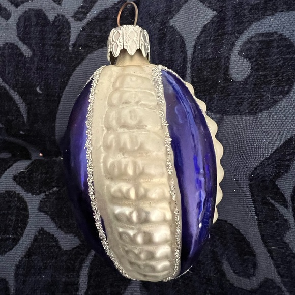 Colorful Vintage Christmas Ornaments Set of 4 - Picture 11 of 12